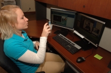 Photo: “Communication Service for the Deaf BTOP in Action Employee Contacting Cu